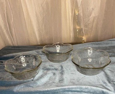 3 set crystal bowls 5.00